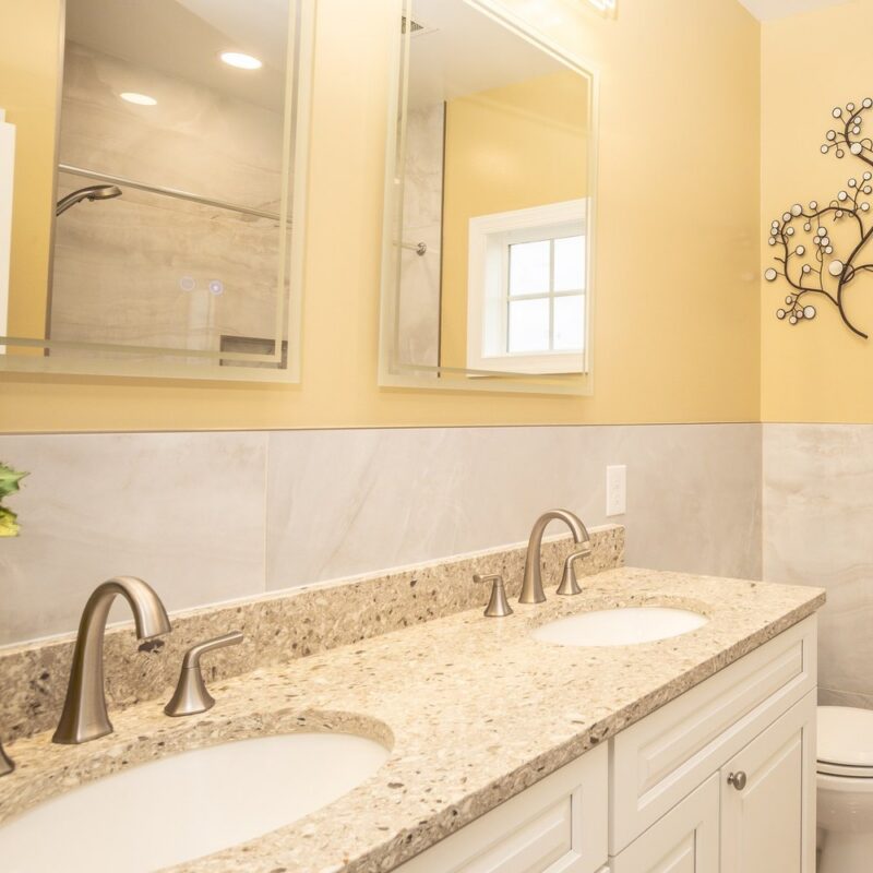 Granite countertops - double vanity with granite top